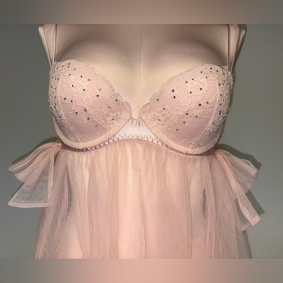 Victoria's Secret Blush Pink Lace & Mesh Babydoll Chemise - Picture 10 of 12